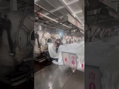 Filmowanie procesu produkcji w fabryce tkanin Jiarui Textile Company